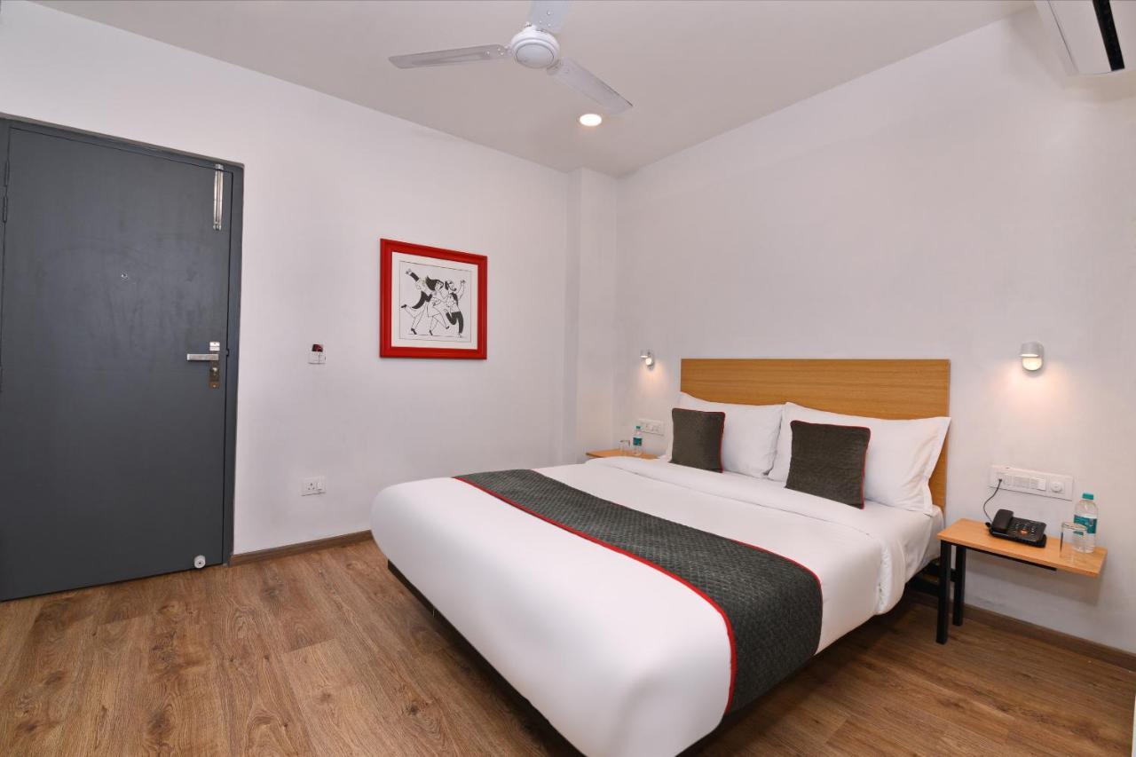 Townhouse Function Inn Near Chaudhary Charan Singh International Airport Lucknow Dış mekan fotoğraf