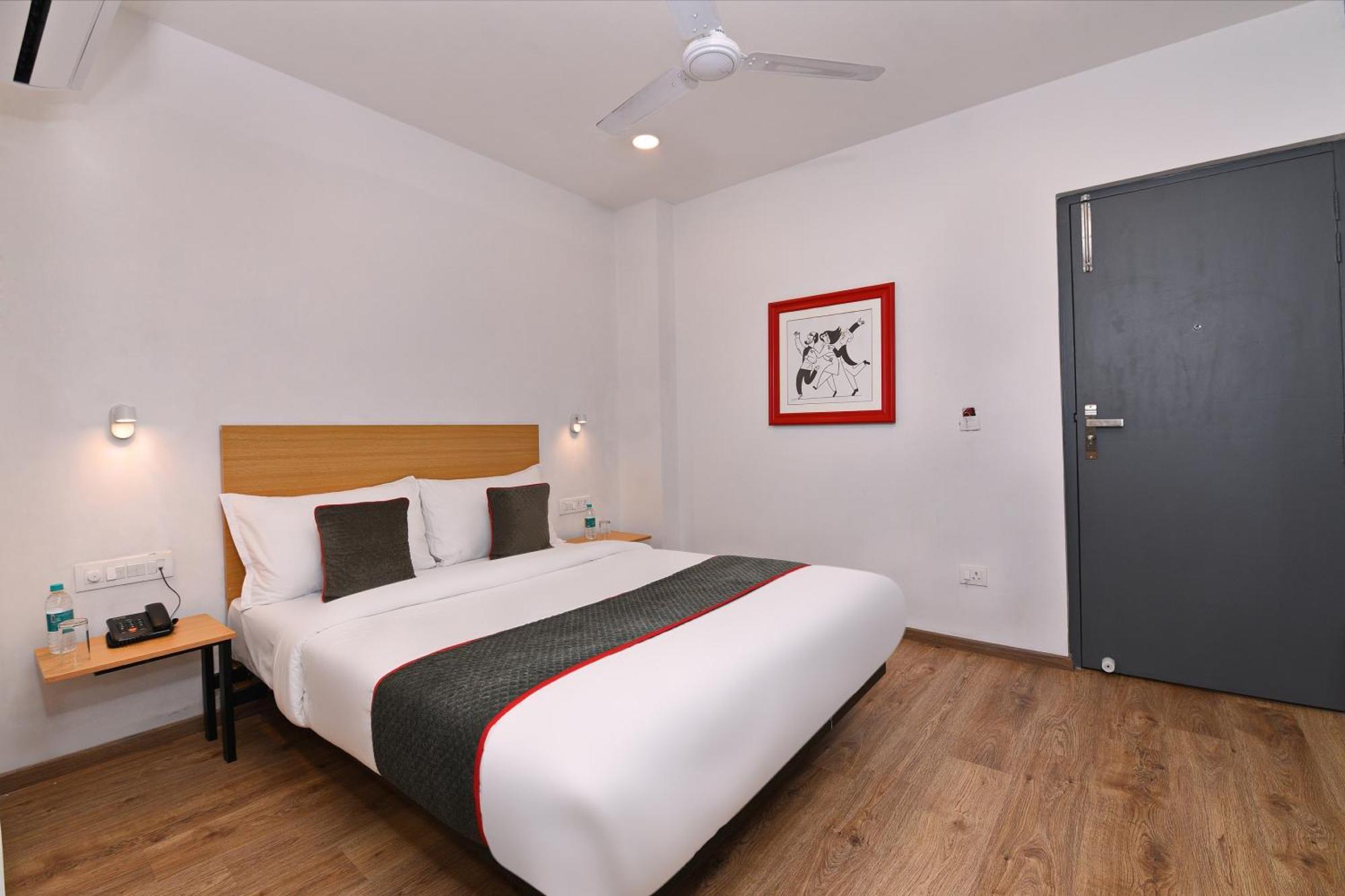 Townhouse Function Inn Near Chaudhary Charan Singh International Airport Lucknow Dış mekan fotoğraf